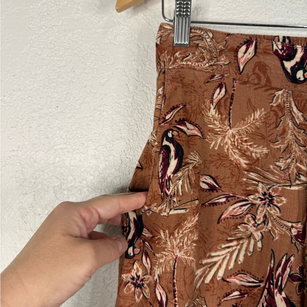 Tahari 100% Linen Floral & Bird Patterned Brown Pants Pockets Vacation Novelty - Picture 4 of 7